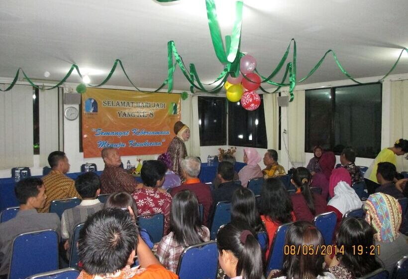 هتل Gloria Amanda