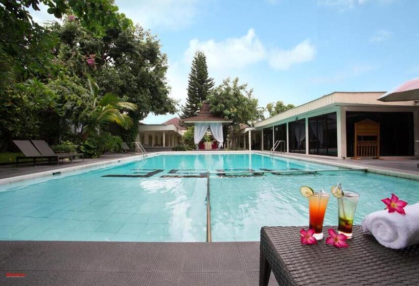 هتل Grand Rosela Yogyakarta