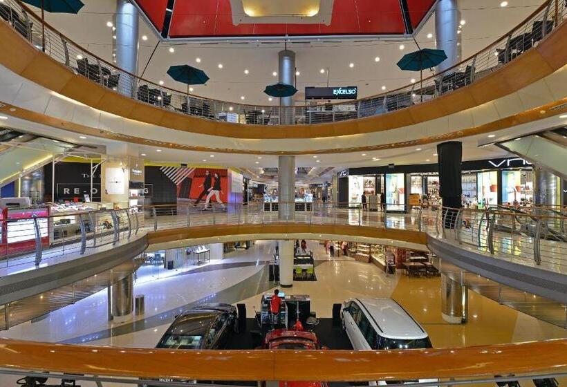 Harris Hotel And Conventions Kelapa Gading Jakarta