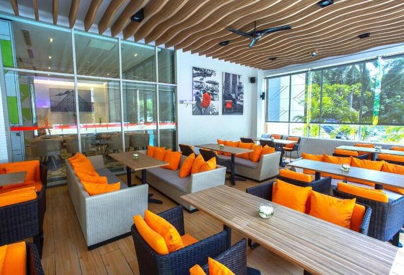 Harris Hotel And Conventions Kelapa Gading Jakarta