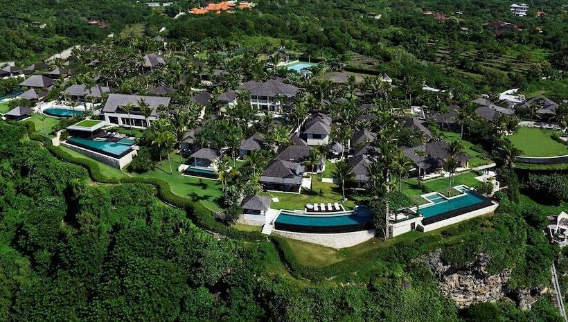호텔 The Ungasan Clifftop Resort