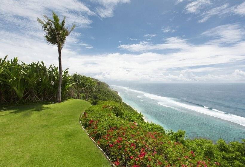 호텔 The Ungasan Clifftop Resort