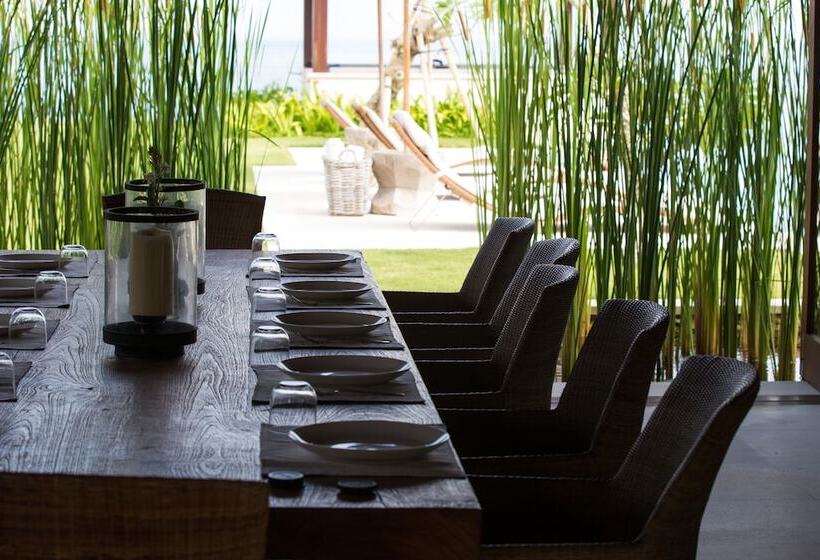 호텔 The Ungasan Clifftop Resort