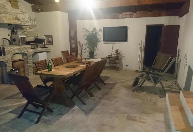 住宿加早餐  Studio Au Coeur De La Petite Camargue
