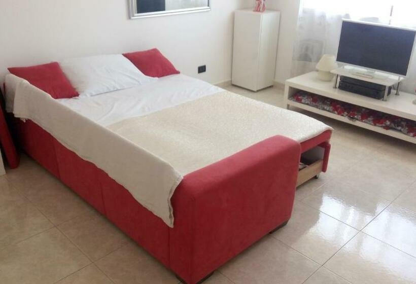 مبيت وإفطار Via Del Mare