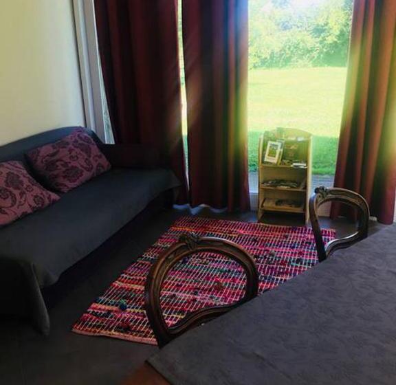 La Grange De La Batone   Bed And Breakfast