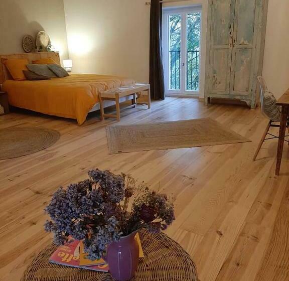 La Grange De La Batone   Bed And Breakfast