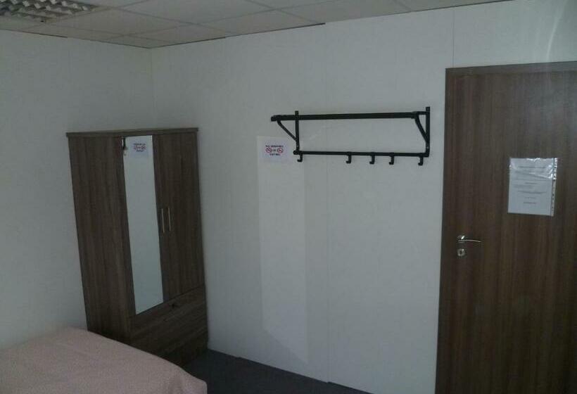 پانسیون Datacom Guest House