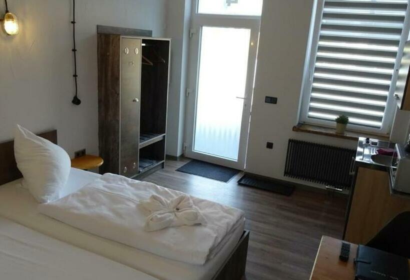 Пансион Gästehaus Strausberg