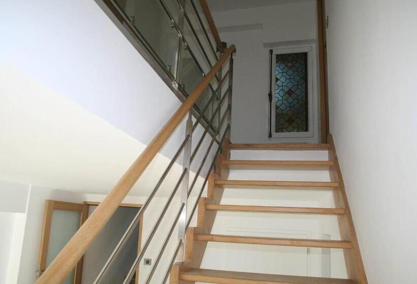 بنسيون Les Terres