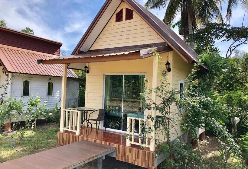 استراحتگاه Baan Thung Home Stay