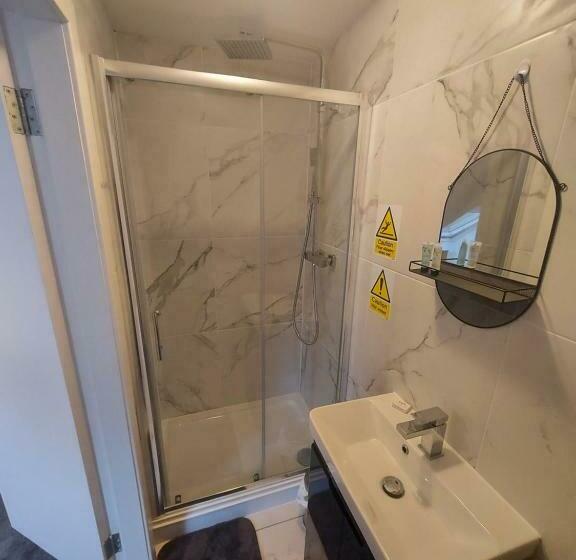 بنسيون Maze Serviced Apartment