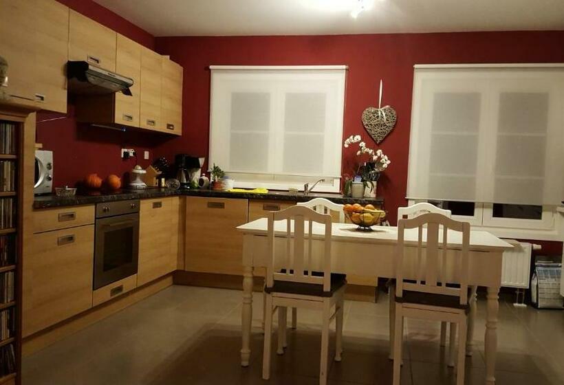 ベッドアンドブレックファースト Au Fond Des Rys