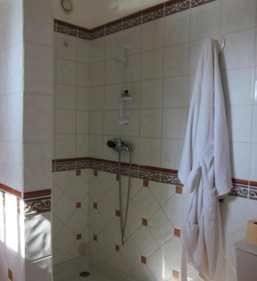 Bed and Breakfast Entre Avignon Et Pont Du Gard