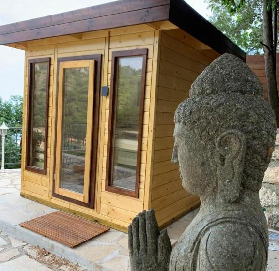 مبيت وإفطار Monte Carlo View And Spa