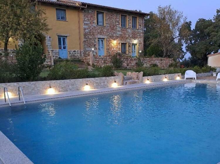 호텔 Agriturismo Is Conchisceddas