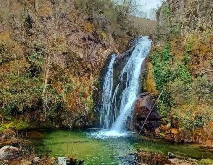 فندق Aldeia De Pontes   Castro Laboreiro