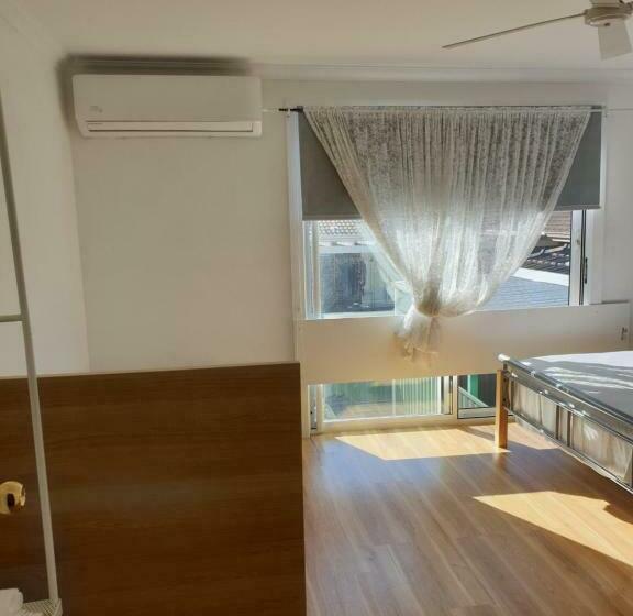 پانسیون Dianella Budget Rooms Happy Place To Stay