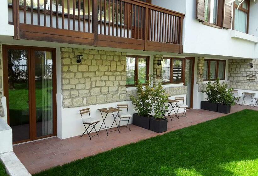 تختخواب و صبحانه Villa Degli Olivi Relais