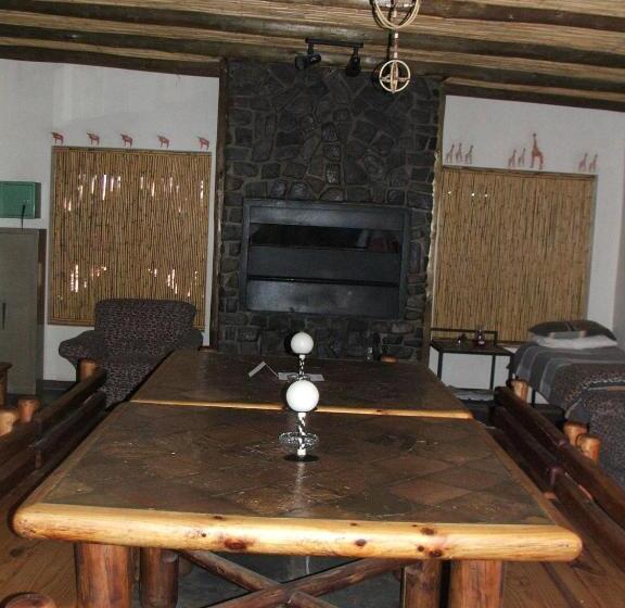 בית מלון כפרי Loch Maree Guest Farm & Field Camp