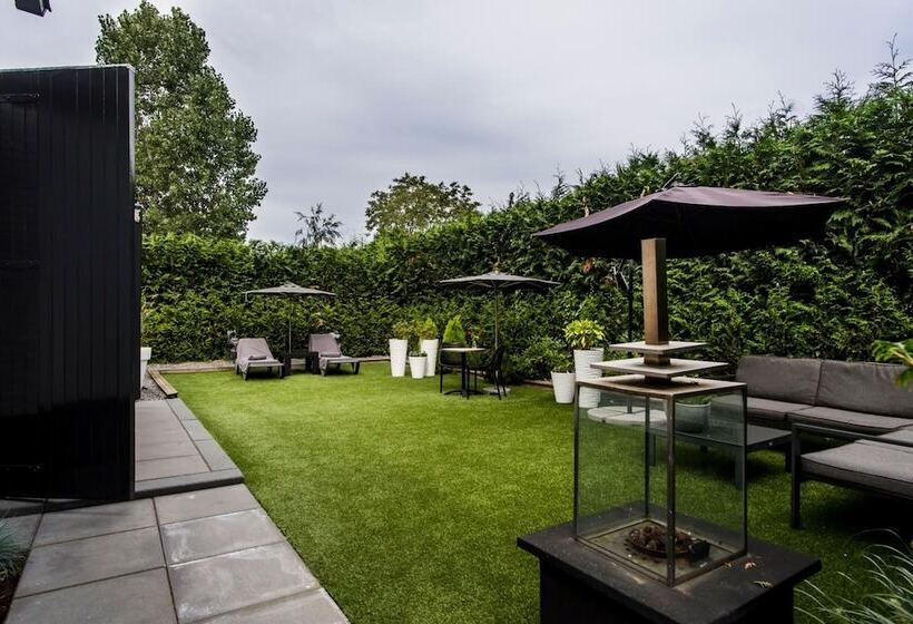 هتل Luxexcellent Super Suite