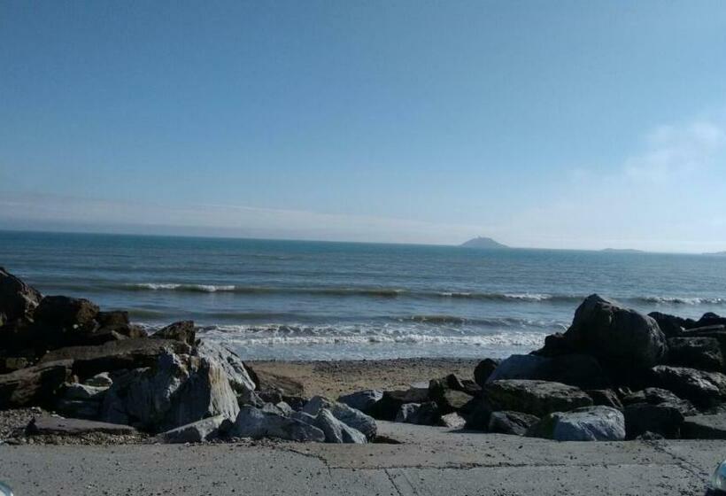 פנסיון Big Bright Room