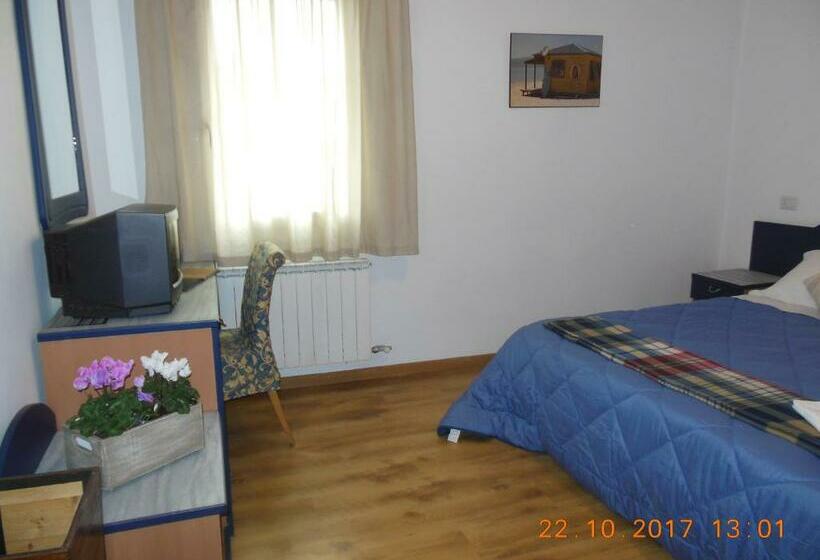 הוסטל Locanda Ponte Stella Al Borgo