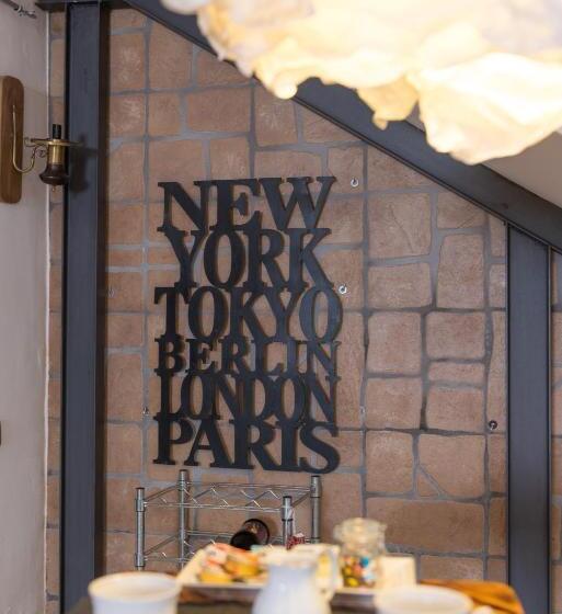 تختخواب و صبحانه Loft Style Taverna