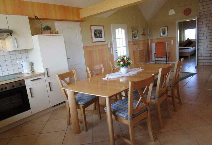 ベッドアンドブレックファースト Pension Kölzer