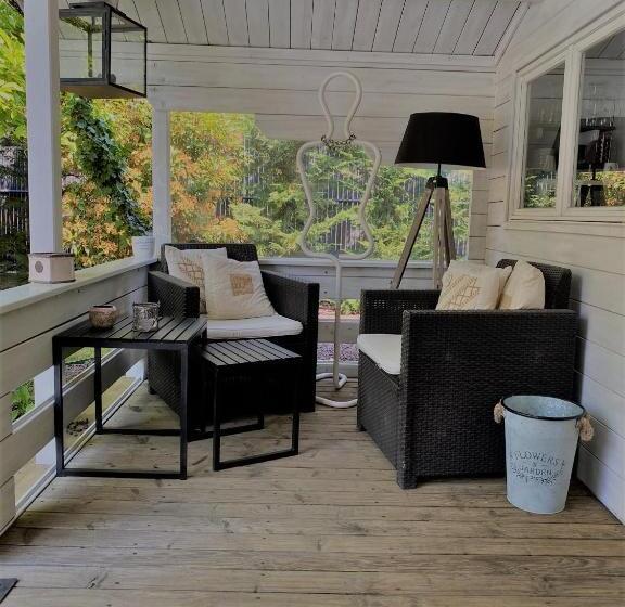 Les Rives Des Habsbourg