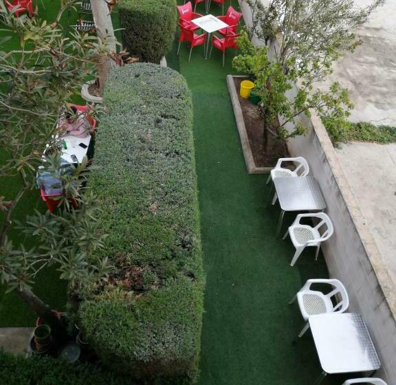 بنسيون Hostal Gran Capitán