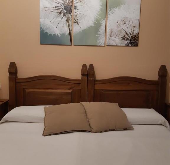 بنسيون Hostal El Rincon De La Vera