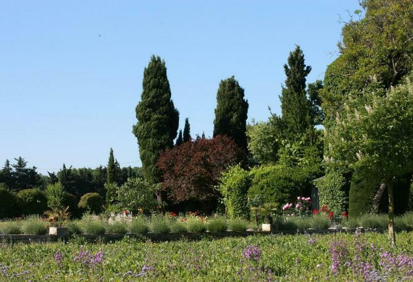 تختخواب و صبحانه Mas De L Ermitage