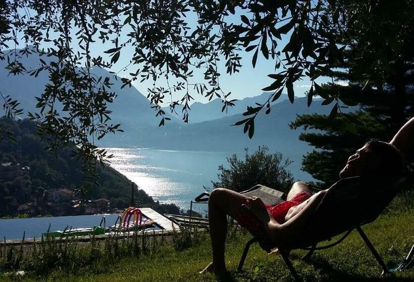 ベッドアンドブレックファースト Villa Silvi Piscina Sauna E Hot Tub