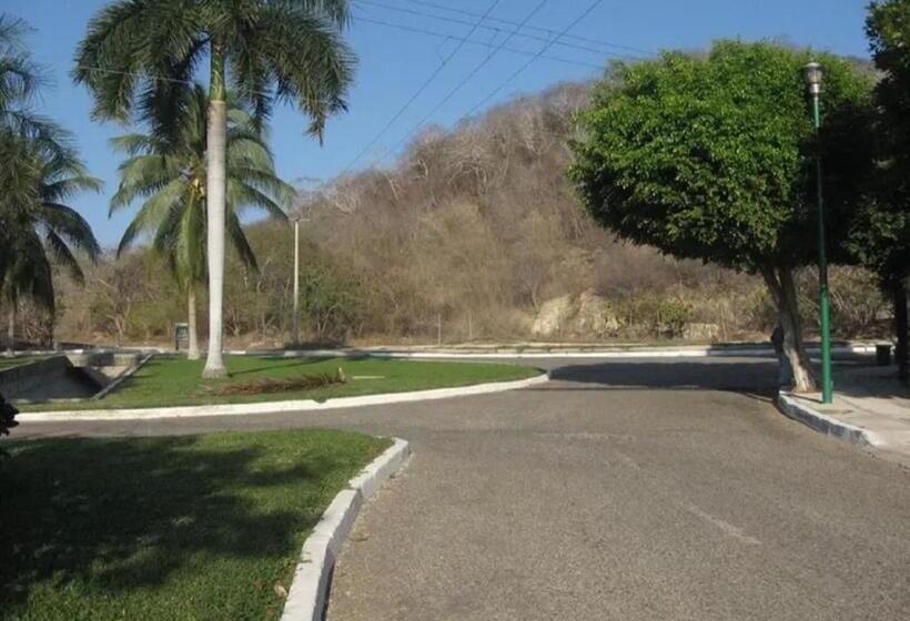 پانسیون La Vivienda Villa