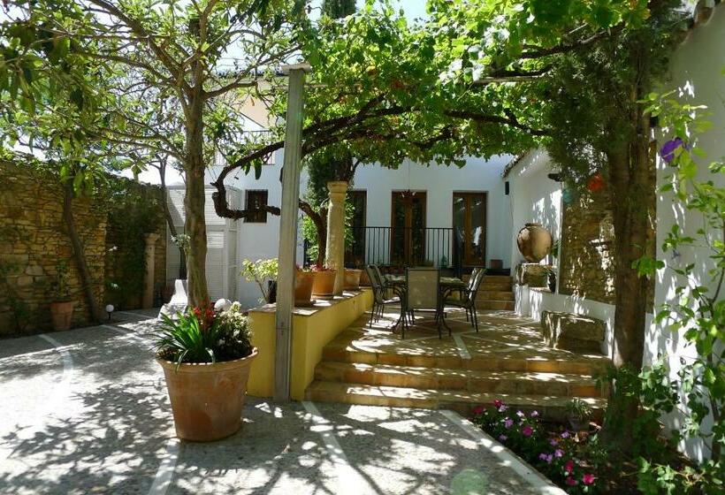 تختخواب و صبحانه Salvatierra Guest House