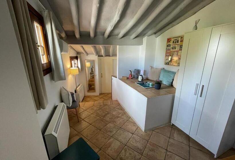 تختخواب و صبحانه Salvatierra Guest House