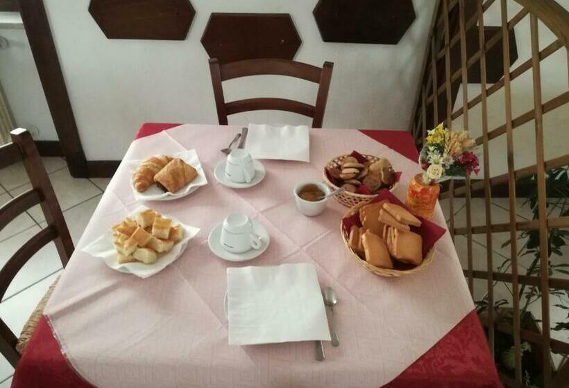 בית מלון כפרי Albergo Al Castello