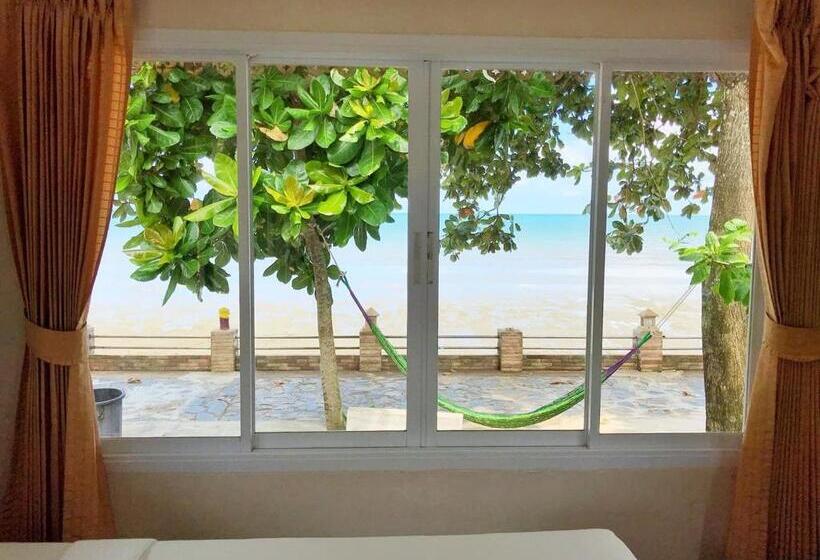 The Iris Resort