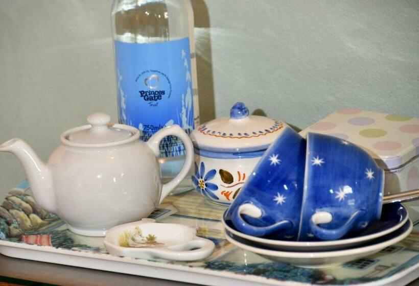 مبيت وإفطار Glascoed Farmhouse