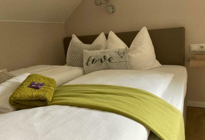 Bed and Breakfast Haus Nohra
