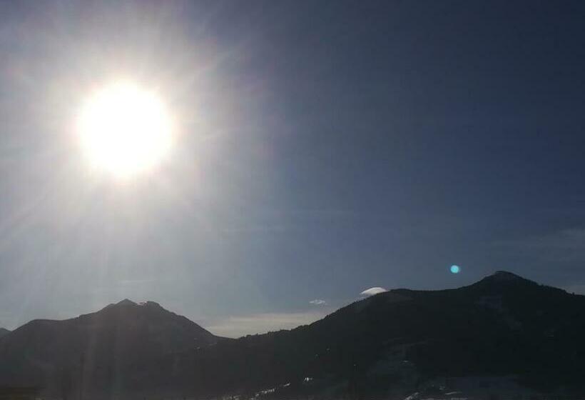 Отель Tieschnhof