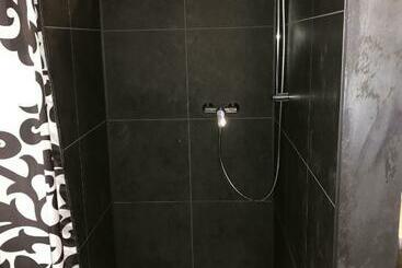 پانسیون Suite Edin