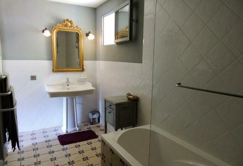 ベッドアンドブレックファースト Nabat Le Haut, Chambre Et Table D Hotes
