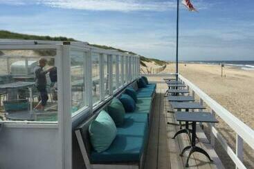 تختخواب و صبحانه Strandleven
