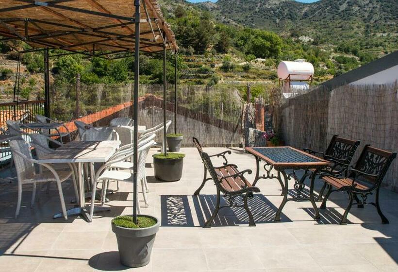 ペンション Agrospito Traditional Guest House