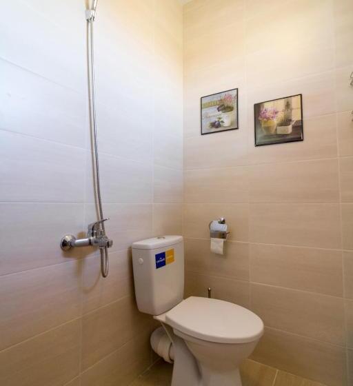 פנסיון Kassandrova Guest House & Spa