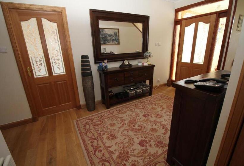 مبيت وإفطار Manor House