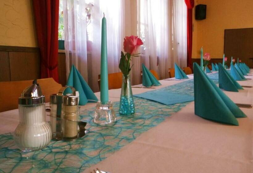 هاستل Gaststätte Schwenksaal