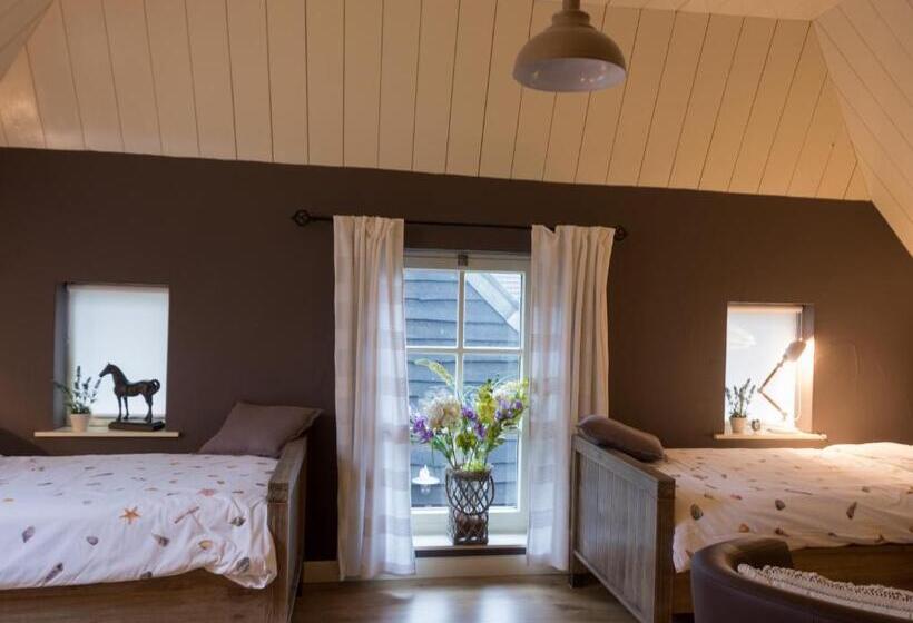 ベッドアンドブレックファースト Bed En Breakfast Gees